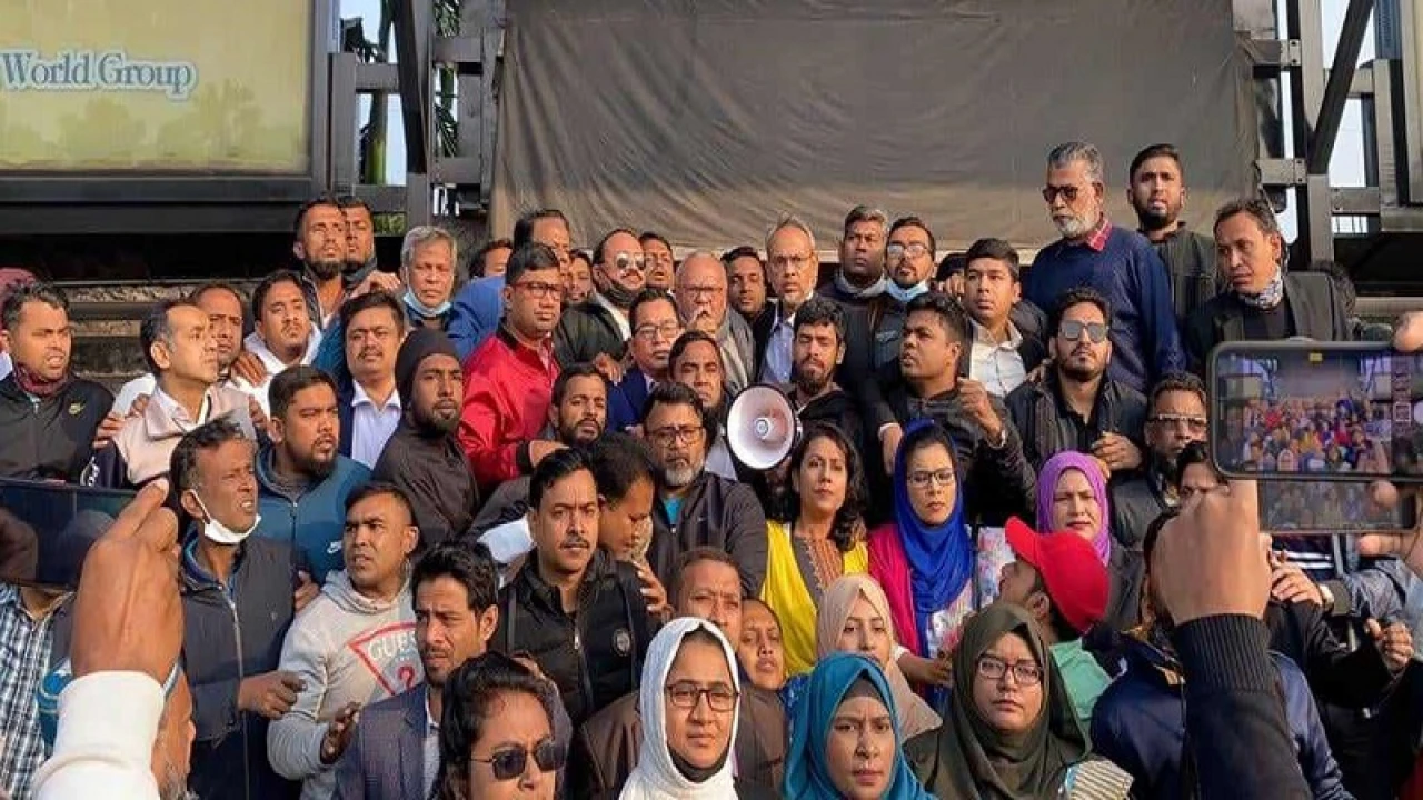 একতরফা নির্বাচনেও তারা গভীর রাতে সিল মেরে রেখেছে: রিজভী