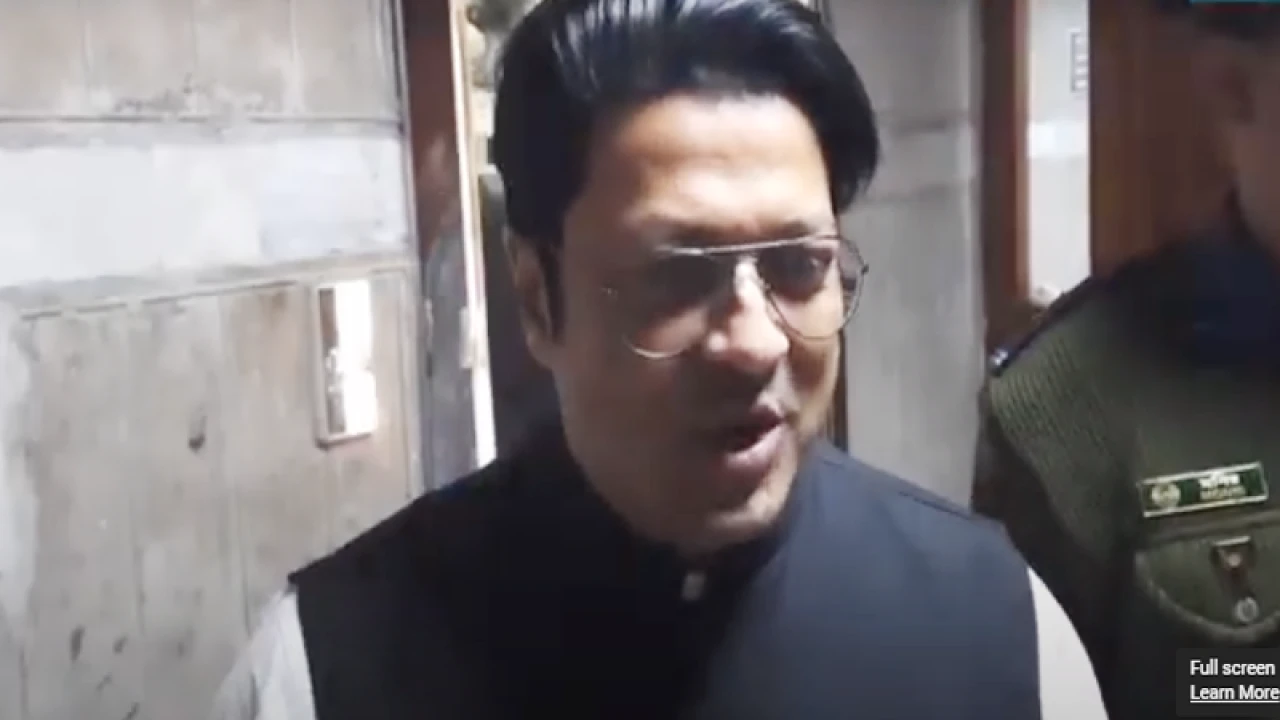 শপথ নিতে গিয়ে যে প্রতিশ্রুতি দিলেন ফেরদৌস