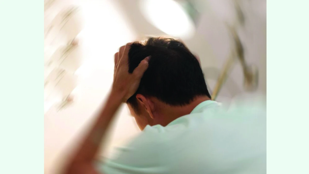 মস্তিষ্কের রগ ছিঁড়ে রক্তক্ষরণ হলে যা করবেন