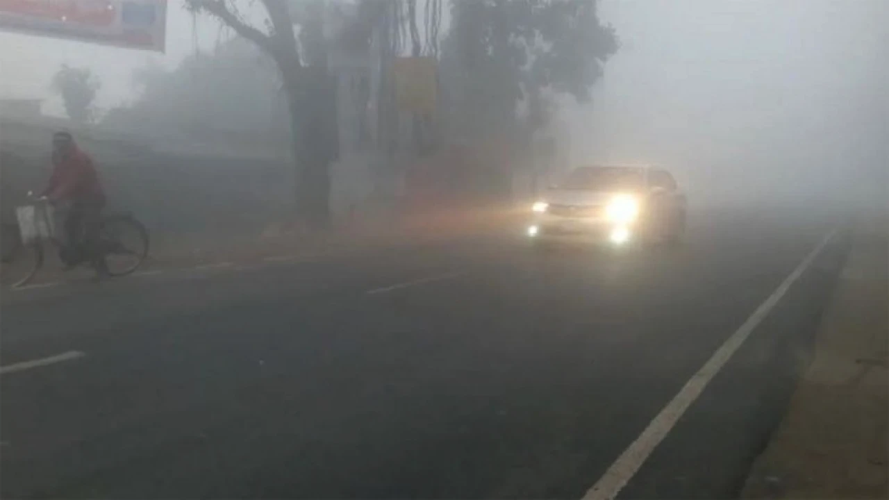 দিনাজপুরে শীতে বিপর্যস্ত জনজীবন, তাপমাত্রা ৮.৬ ডিগ্রি