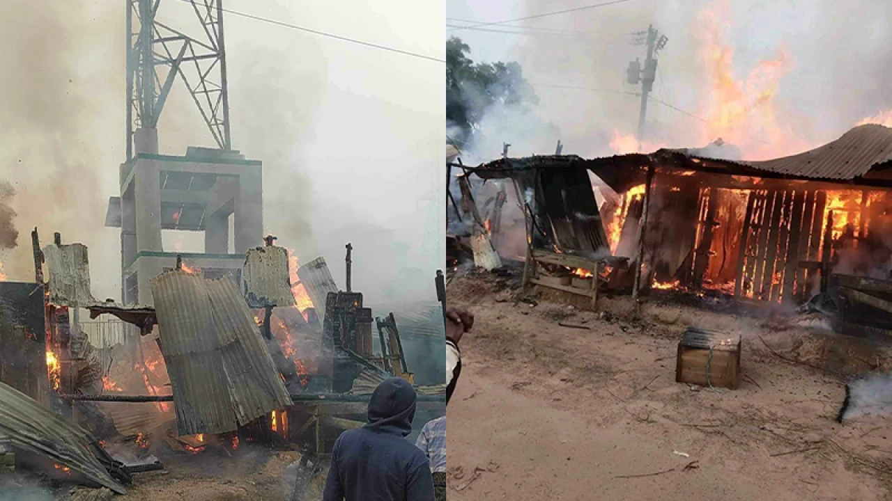 কক্সবাজারে ফার্নিচার মার্কেটে আগুন, নিঃস্ব ব্যবসায়ীরা