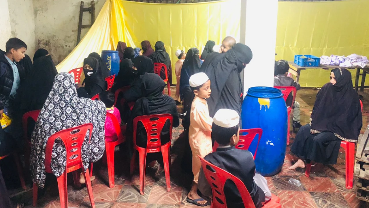 আবাসিক হোটেল থেকে অস্ট্রেলিয়া-যুক্তরাষ্ট্রের নাগরিক আটক