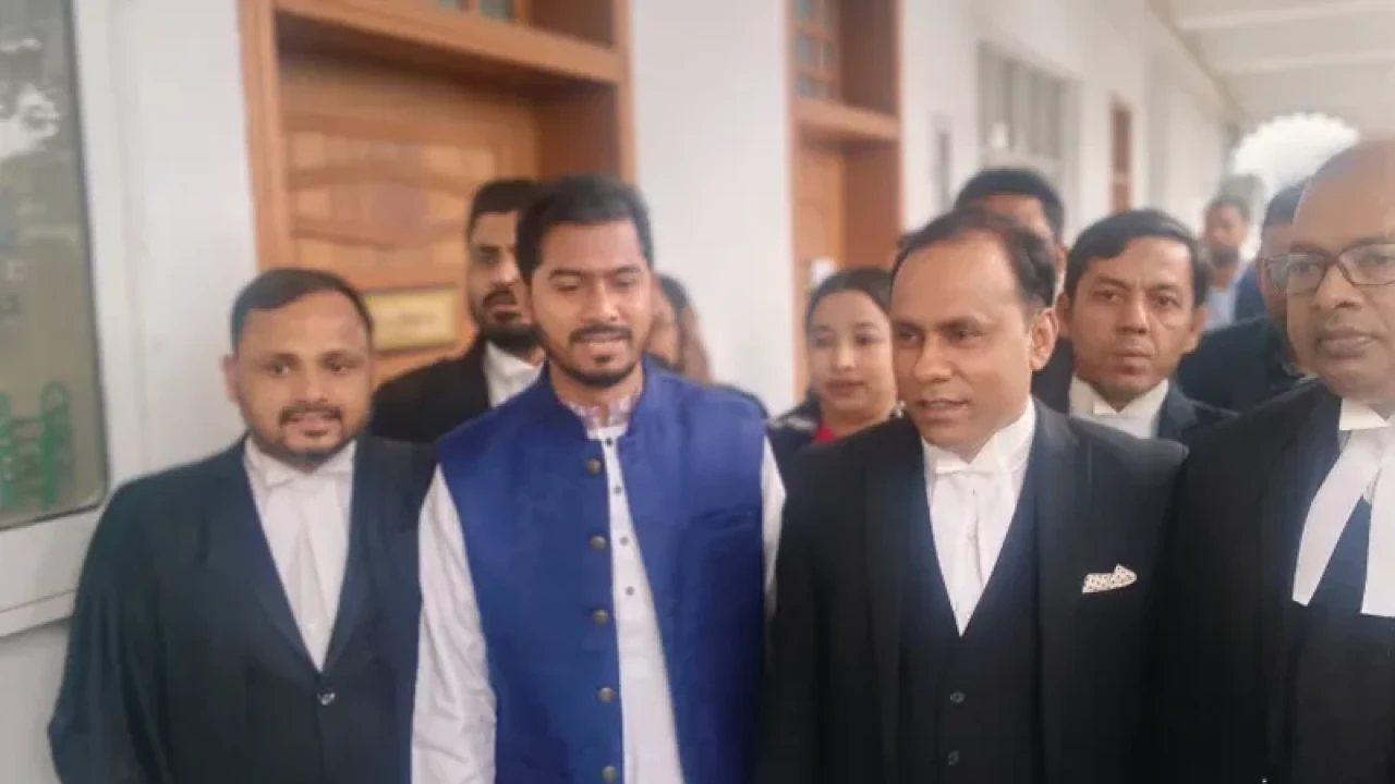 আদালত অবমাননা: ব্যাখ্যা দিতে হাইকোর্টে নুর