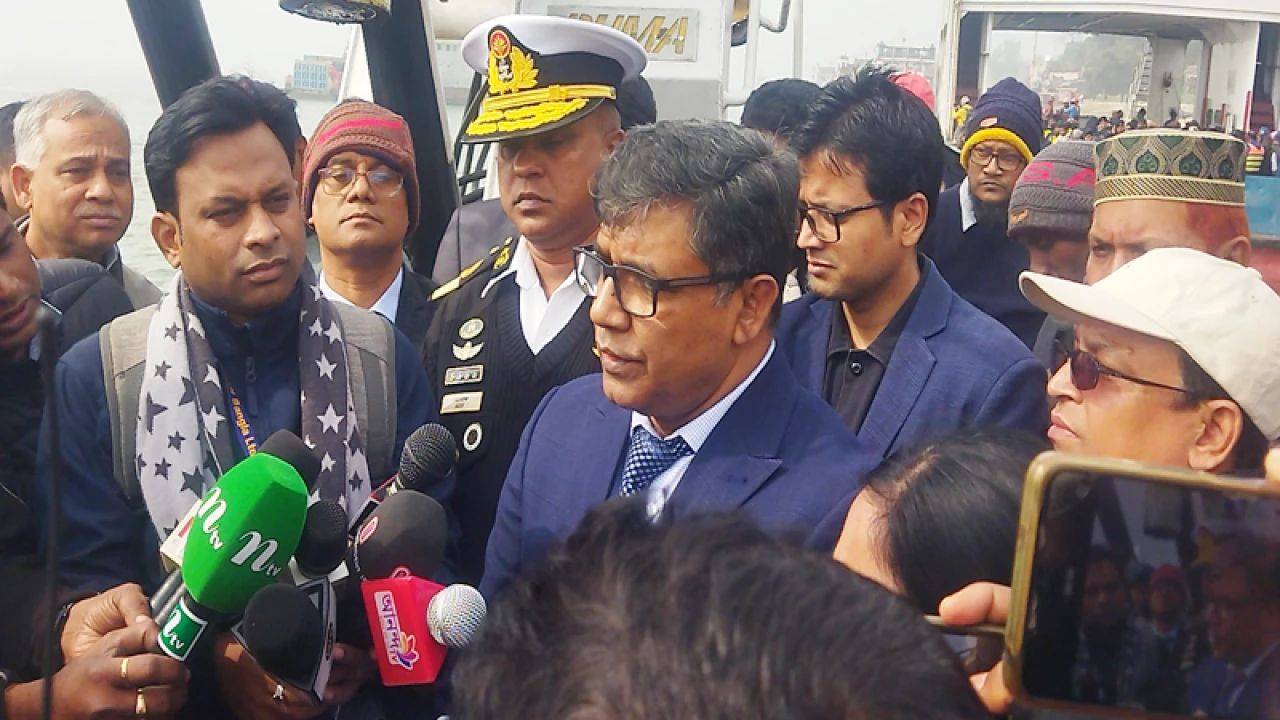 ডুবে যাওয়া ফেরির ফিটনেস ছিল না: নৌ সচিব