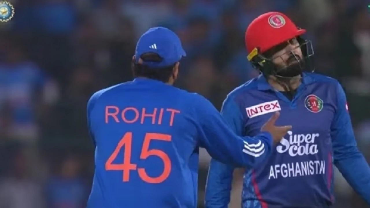 নবীর ওপর কেন রেগেছিলেন রোহিত, দ্রাবিড়ের উল্টো সুর