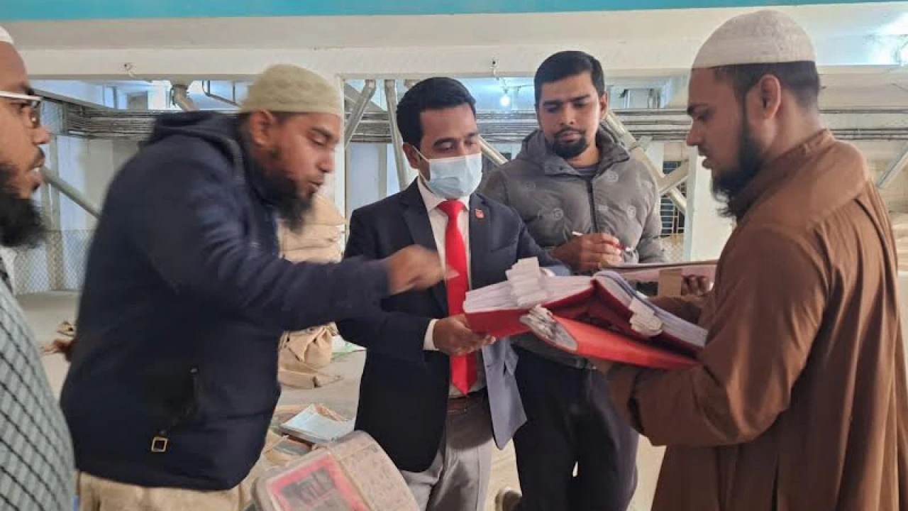 ধান মজুদ করায় চালকল মালিক গ্রুপের সভাপতিকে জরিমানা, গুদাম সিলগালা