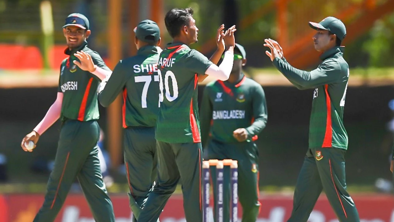 বাঁচা-মরার ম্যাচে বাংলাদেশকে চ্যালেঞ্জিং লক্ষ্য দিল আইরিশরা