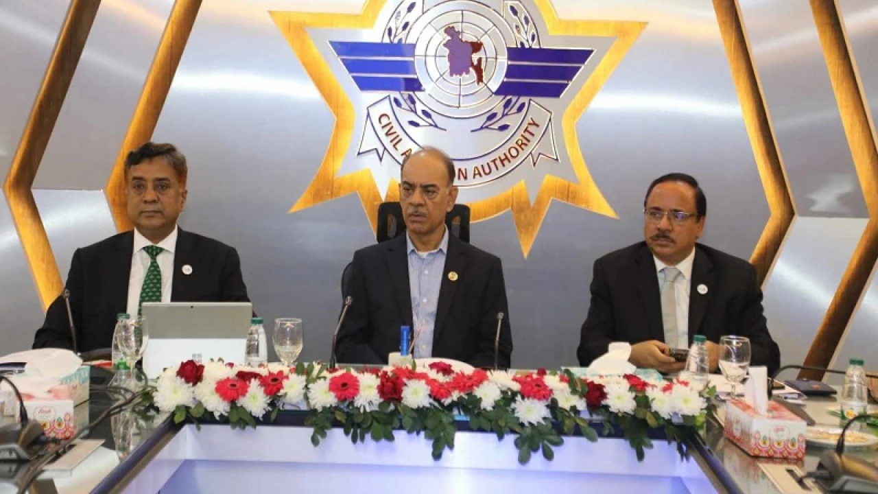 বিমানবন্দরে আয় বাড়ানোর নির্দেশ