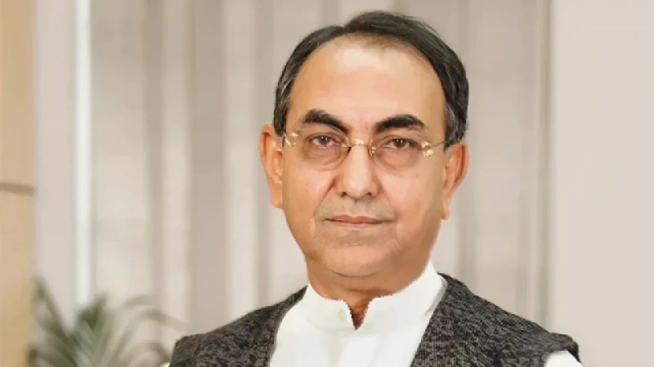 মির্জা আব্বাসের মামলা রায় থেকে ফের যুক্তিতর্ক