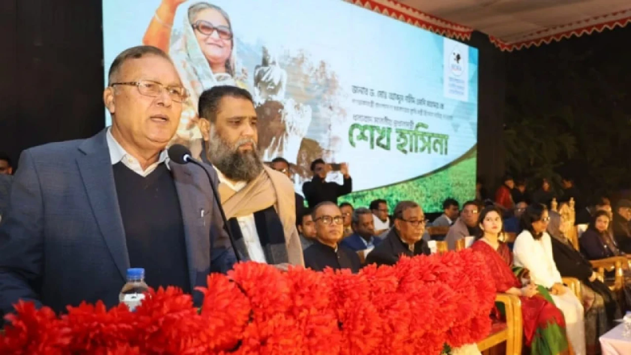 জমি খালি রাখলে মানুষের ক্ষুধা নিবারণ করা যাবে না: কৃষিমন্ত্রী
