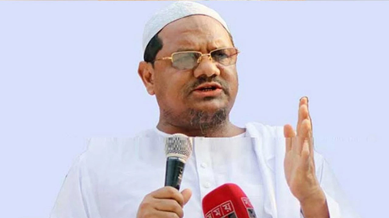 দেশের সবকিছুই নিয়ন্ত্রণ হয় পার্শ্ববর্তী দেশ থেকে: চরমোনাই পীর