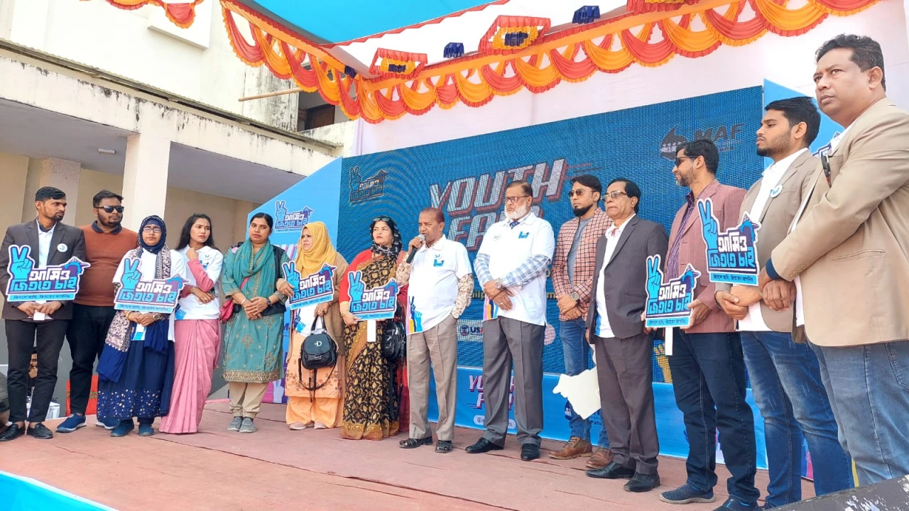 একই মঞ্চে আওয়ামী লীগ-বিএনপি-জাপার নেতারা