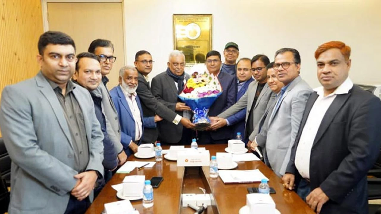 সাংবাদিকতা পেশাকে শ্রদ্ধার চোখে দেখি: স্বরাষ্ট্রমন্ত্রী