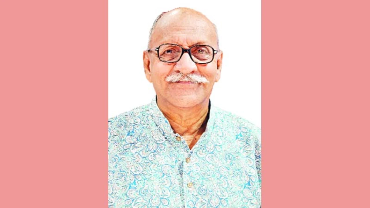 সমালোচনা করতে হবে সরকারকে মেনেই