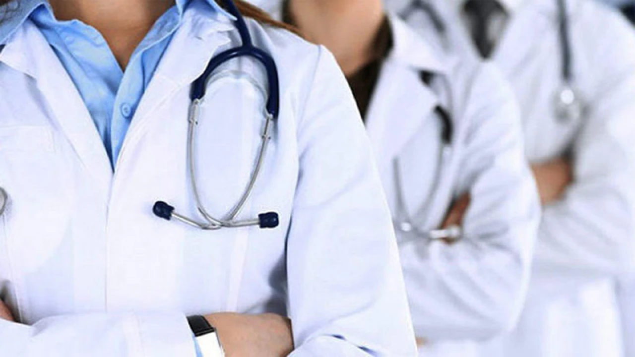 বাংলাদেশ থেকে চিকিৎসক নার্স নেবে সৌদি আরব