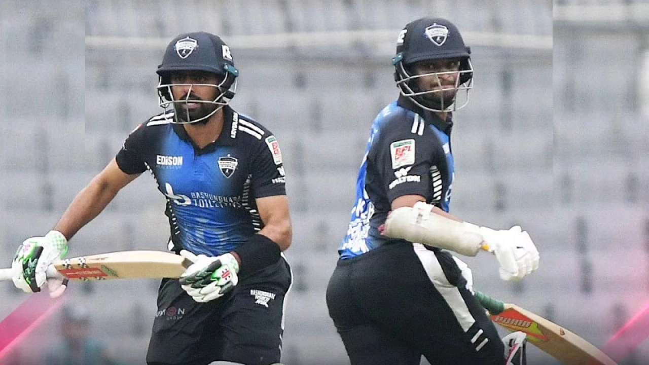 সাকিবের ব্যাটে ৩ ছক্কা, রংপুরের বড় সংগ্রহ