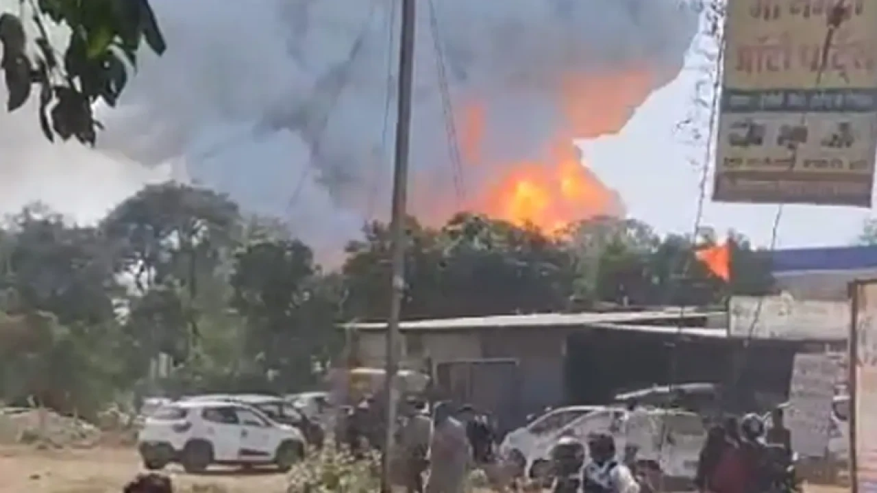 মধ্যপ্রদেশে বাজি কারখানায় বিস্ফোরণ, নিহত ৬