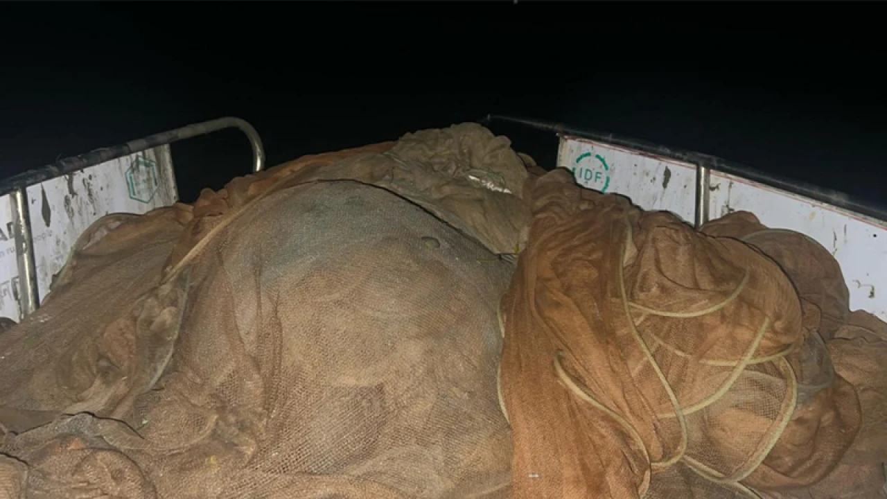 হালদায় ৪ হাজার মিটার নিষিদ্ধ জাল জব্দ