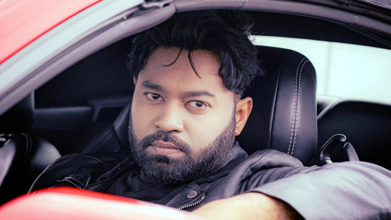 যুক্তরাষ্ট্রে বসে সুখবর দিলেন কাজী মারুফ