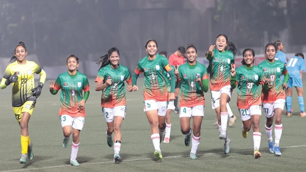 বাংলাদেশ-ভারত যৌথ চ্যাম্পিয়ন