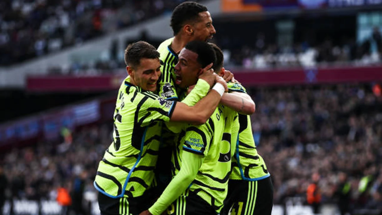 আর্সেনালের গোলবন্যা, জয় পেল ম্যানইউ