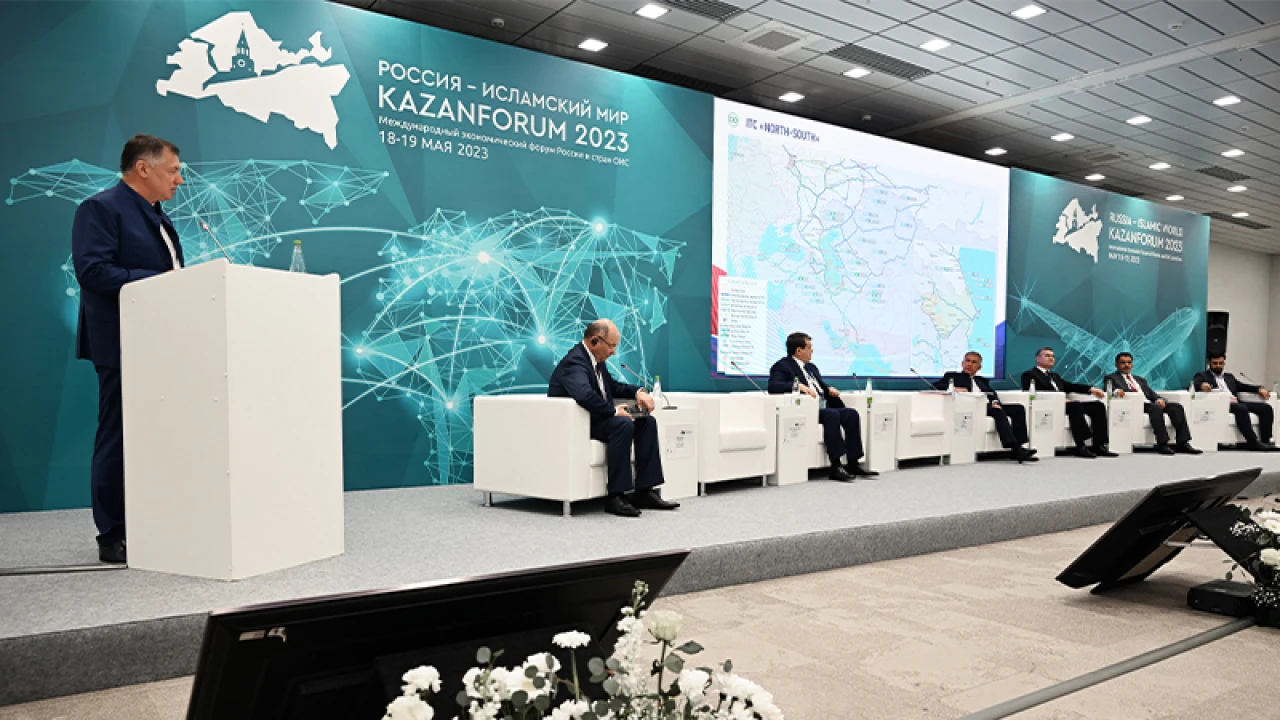 একুশ শতকে সুয়েজ খালের বিকল্প কী হবে?