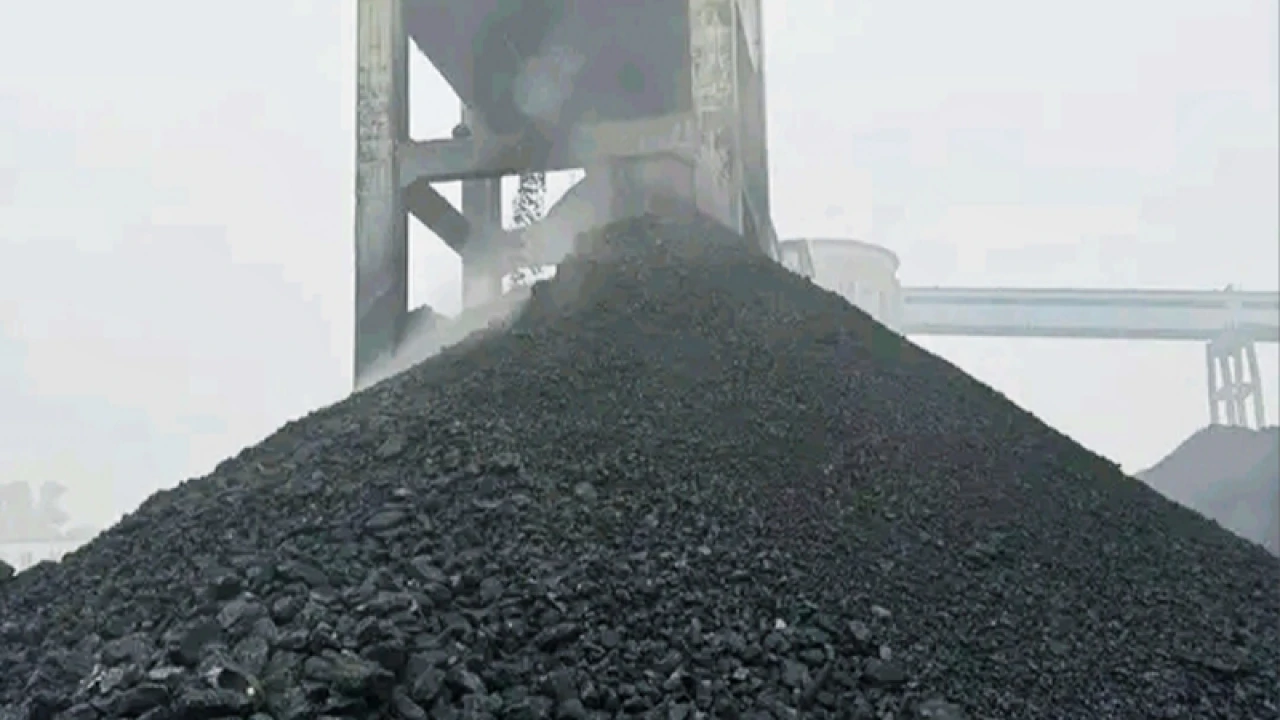 বড়পুকুরিয়া খনি থেকে কয়লা উত্তোলন শুরু