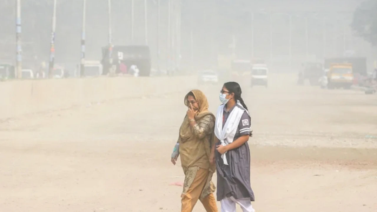 রাজধানীতে বাইরে বের হলেই মাস্ক পরার পরামর্শ