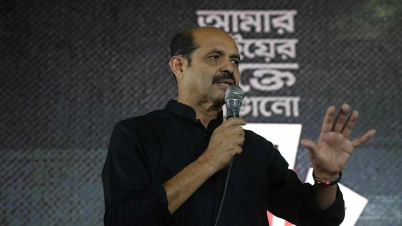 ‘ইংরেজি ভাষা শিখলেই স্মার্ট হওয়া যায় এই চিন্তা থেকে সরে আসতে হবে’