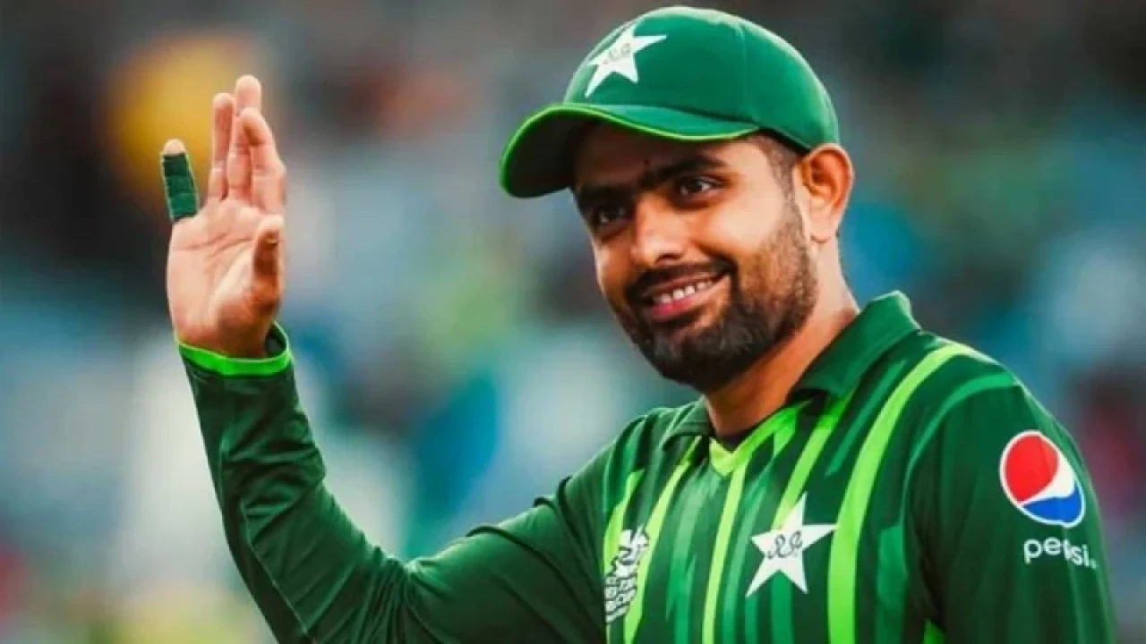 গেইলকে ছাড়িয়ে টি-টোয়েন্টিতে দ্রুততম ১০ হাজার রান বাবরের