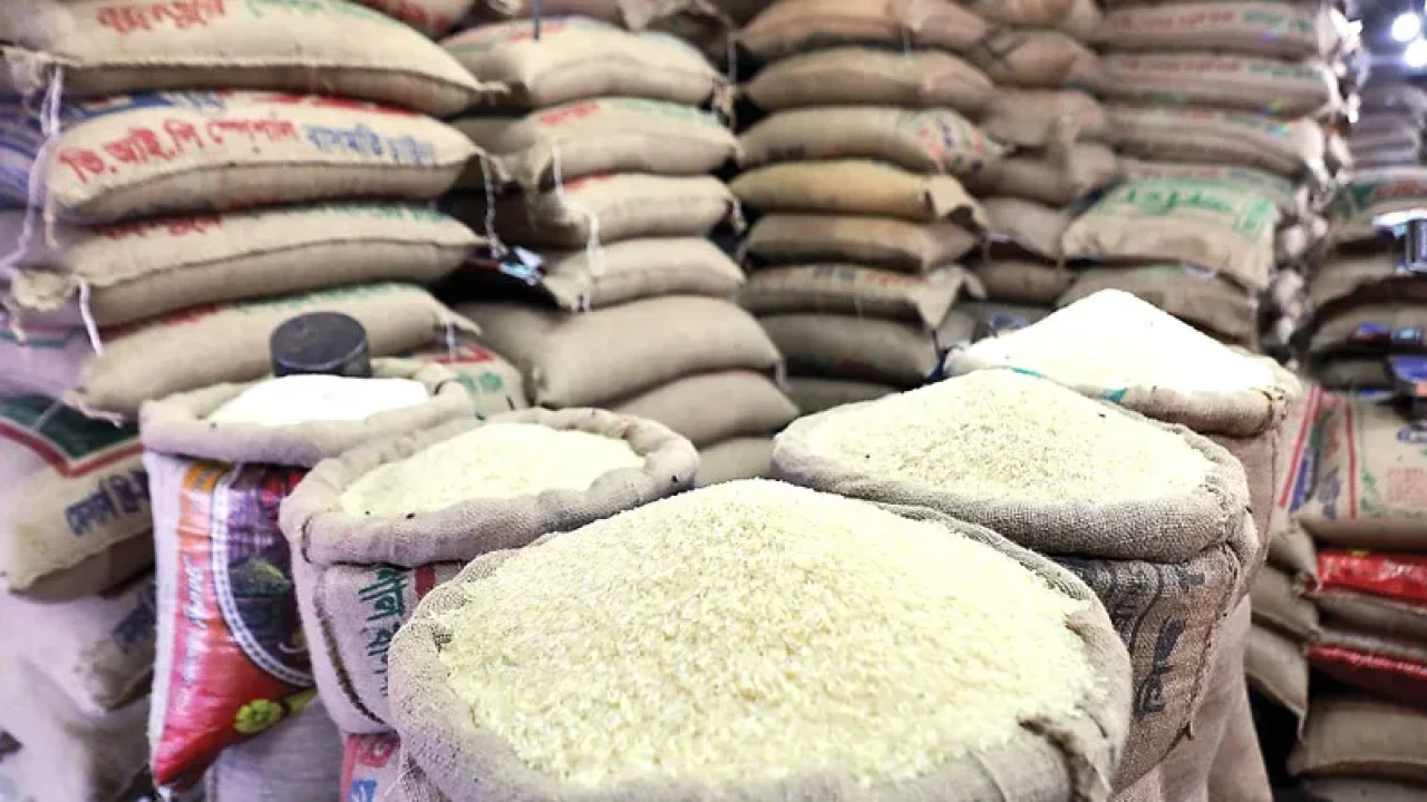 চালের বস্তায় মূল্য ও জাত লিখতে নির্দেশ
