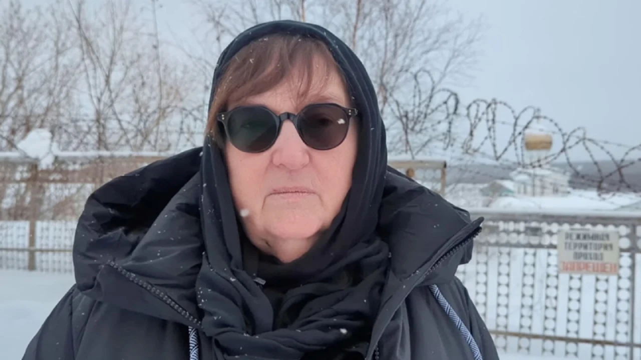 অবশেষে সন্তানের মরদেহ দেখলেন নাভালনির মা