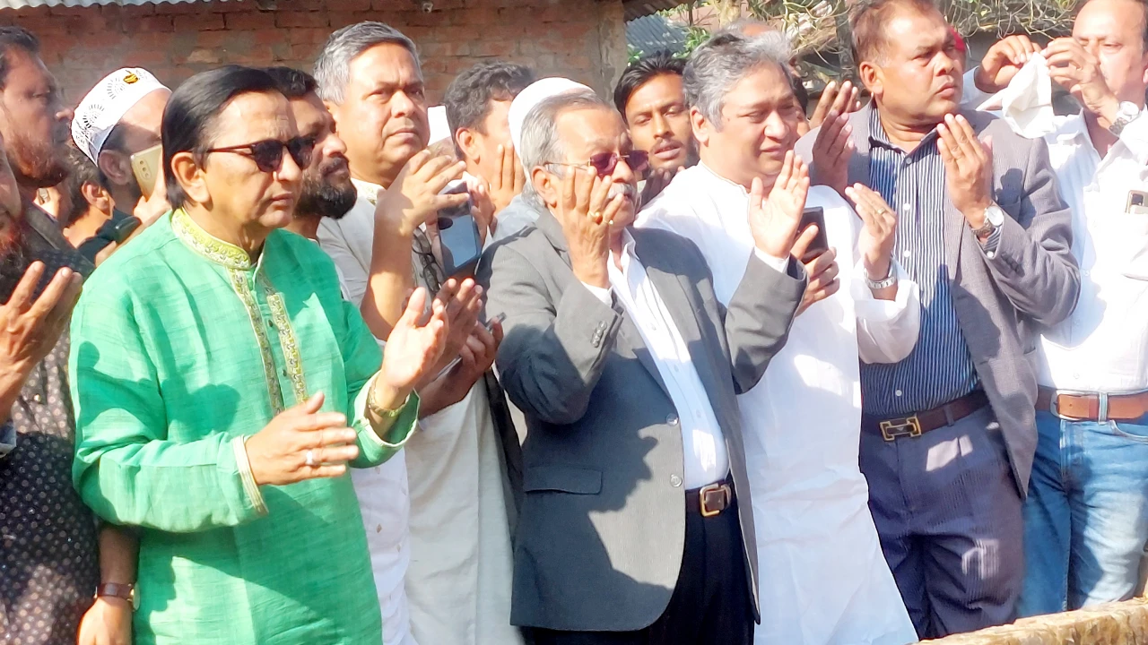 একতরফা নির্বাচিত সরকার টিকে থাকতে পারবে না: জয়নুল আবেদীন