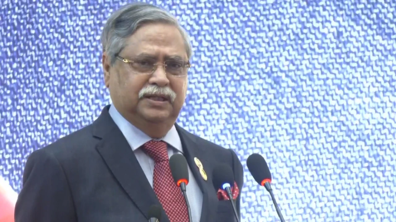 ‘বিশ্বের সব সম্ভাব্য স্থানে রপ্তানি পণ্যের বাজার ছড়িয়ে দিতে হবে’