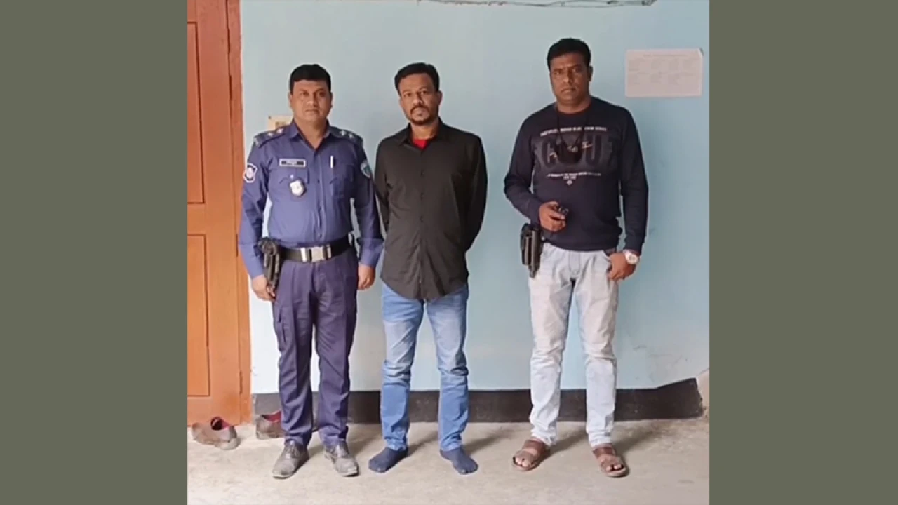 মেহেরপুরে ফাঁসির দণ্ডপ্রাপ্ত পলাতক আসামী গ্রেপ্তার