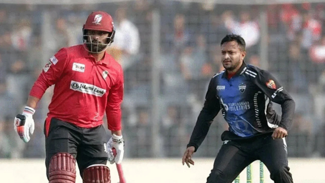 সাকিব-তামিমের লড়াই