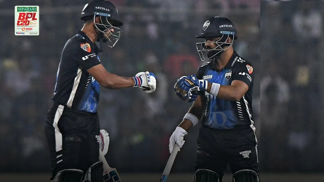 শামীমের ঝোড়ো ফিফটিতে বিপর্যয় কাটিয়ে রংপুরের চ্যালেঞ্জিং সংগ্রহ