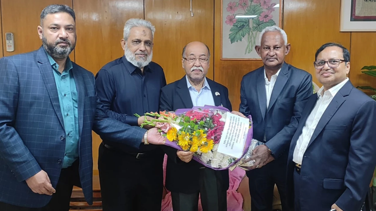 শিল্পমন্ত্রীর সঙ্গে এসসিবি প্রতিনিধি দলের সৌজন্য সাক্ষাৎ