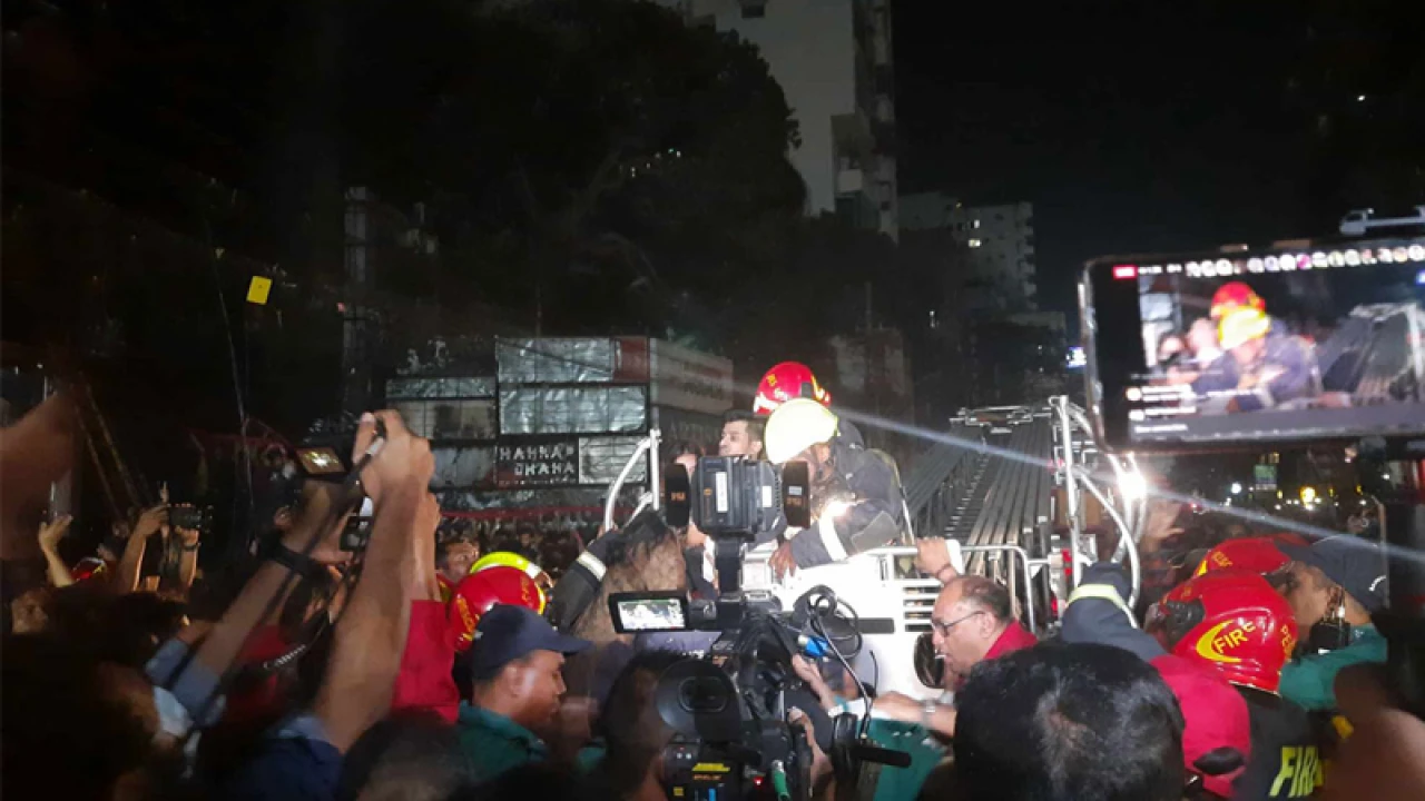 বেইলি রোডে রেস্টুরেন্টে আগুন, নিহত ২০