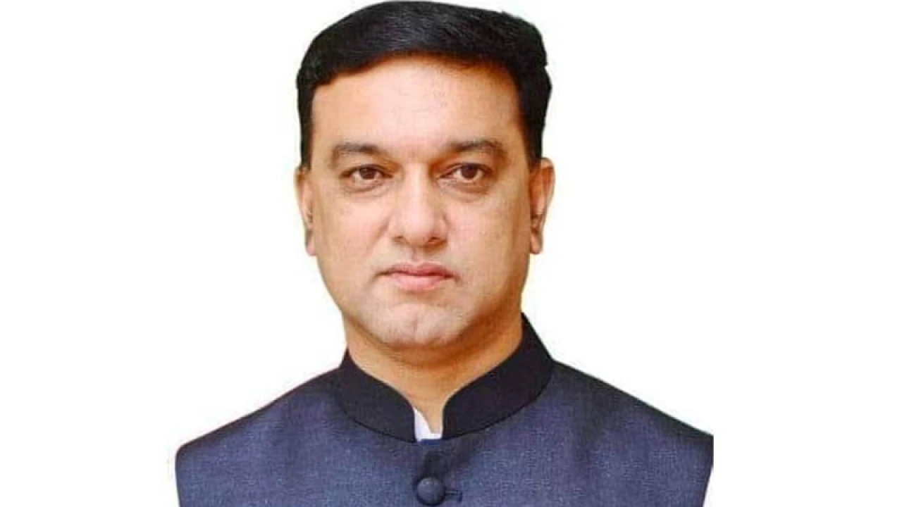 বিশাল ব্যবধানে জয়ের পথে টিটু