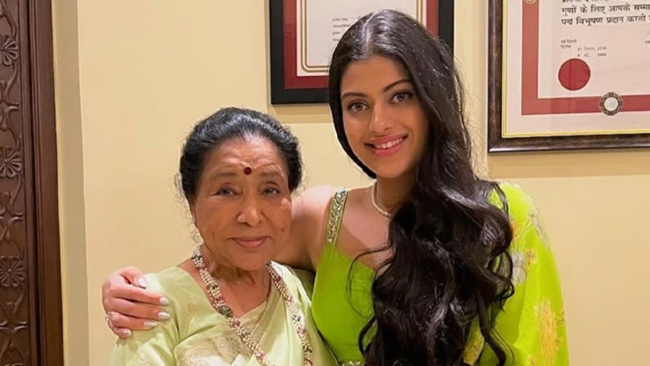 সিনেমায় আসছেন কিংবদন্তি আশা ভোঁসলের নাতনি