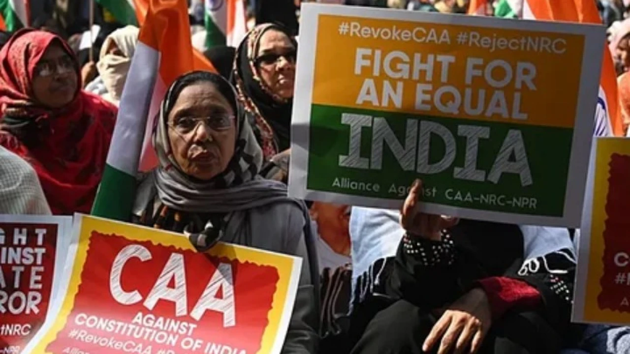 নাগরিকত্ব আইন কার্যকর নিয়ে ভারতে কথার যুদ্ধ