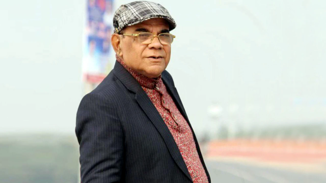 আহমেদ শরীফের অনুরোধ