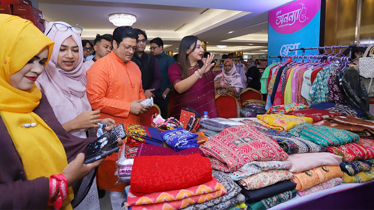 ফ্রেশ অনন্যা স্যানিটারি ন্যাপকিনের পৃষ্ঠপোষকতায় ওমেন্স ডে এক্সিবিশন