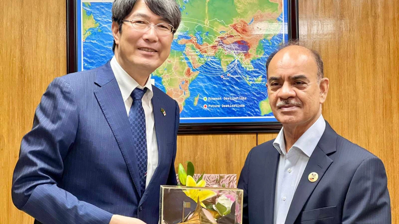 পর্যটন শিল্পে জাপানকে বিনিয়োগের আহ্বান