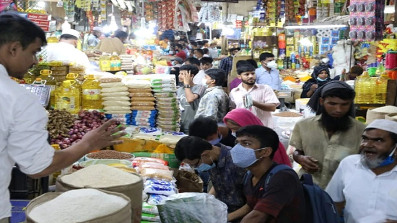 সবখানেই প্রতারিত হচ্ছেন ভোক্তা