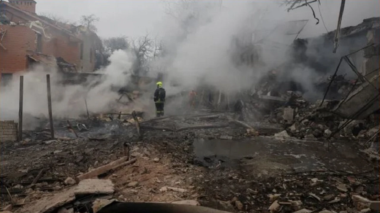 ইউক্রেনে রুশ বাহিনীর জোড়া ক্ষেপণাস্ত্র হামলা, নিহত ২০