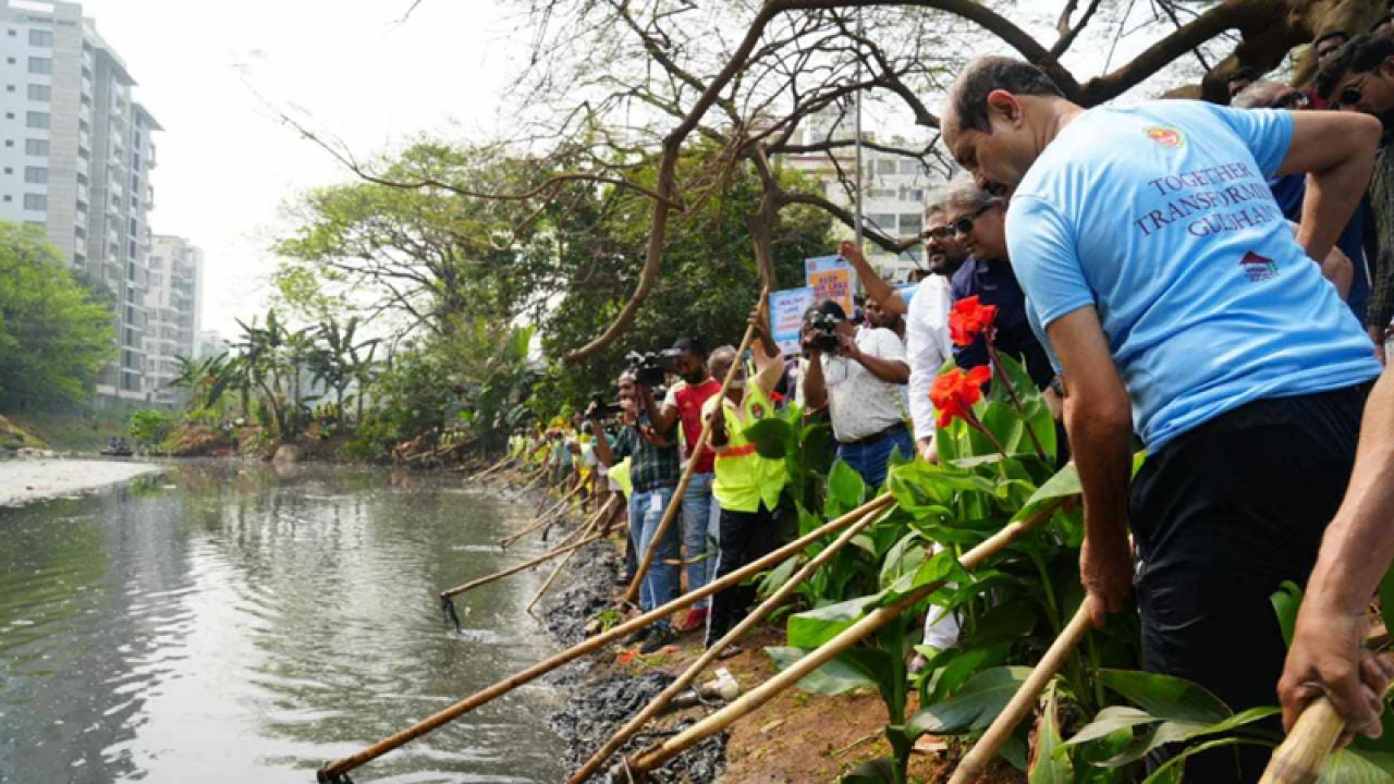 গুলশানে লেকের অবস্থা জাহান্নামের চেয়েও খারাপ: মেয়র আতিকুল