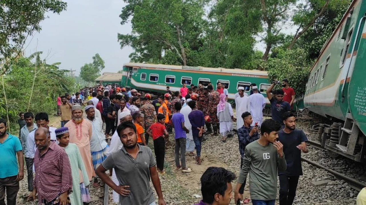 কুমিল্লায় ট্রেন দুর্ঘটনায় ৫ সদস্যের তদন্ত কমিটি গঠন