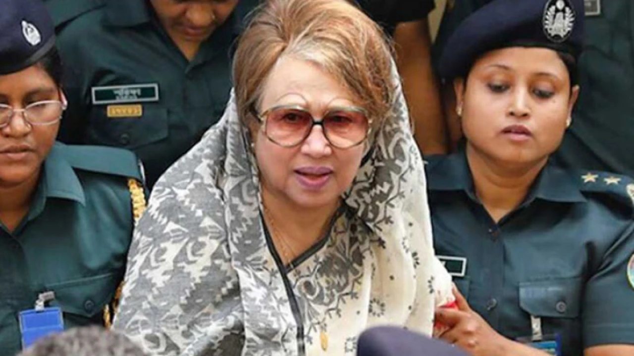 খালেদা জিয়াকে বিদেশে নেওয়ার বিষয়ে সিদ্ধান্ত পেতে অপেক্ষা বাড়ল